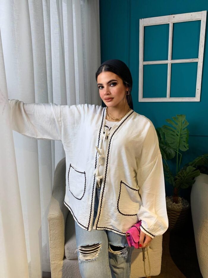 Lara's Linen Blouse White - Image 7